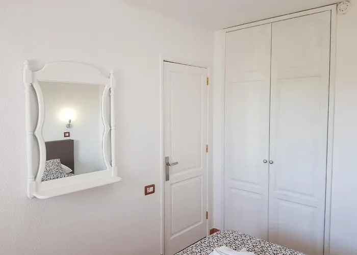 Apartment 5 Min Walk From Yumbo 309-322