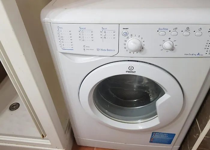 5 Min Walk From Yumbo 309-322 Apartment