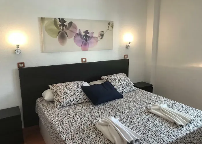 5 Min Walk From Yumbo 309-322 *