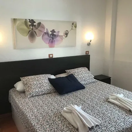 5 Min Walk From Yumbo 309-322 *